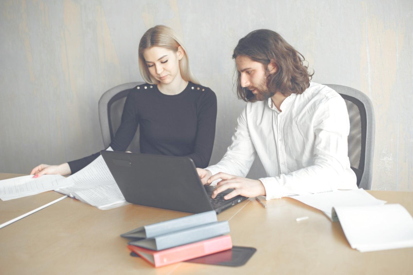 Financial analysis workspace with liquidity reports and charts